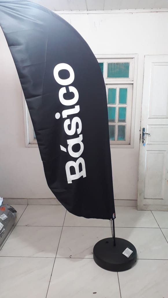 Windbanner personalizado modelo Básico